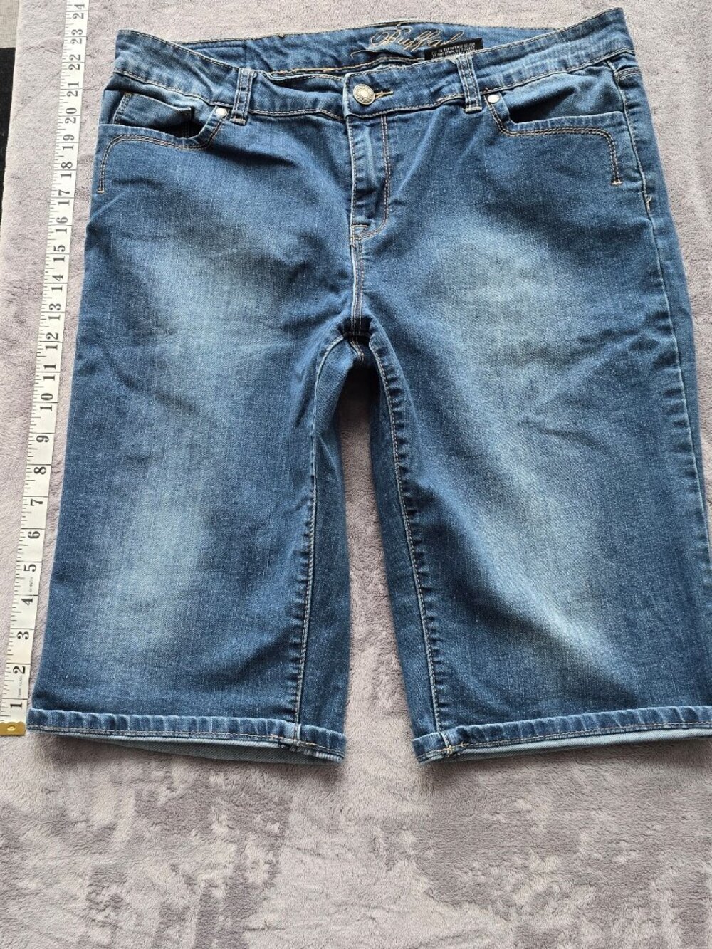 Buffalo denim Bermuda shorts stretch size 12 womans